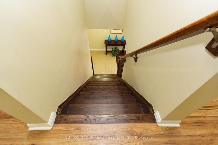 Photo 18 at 35 Bleasdale Avenue, Northwest Brampton, Brampton