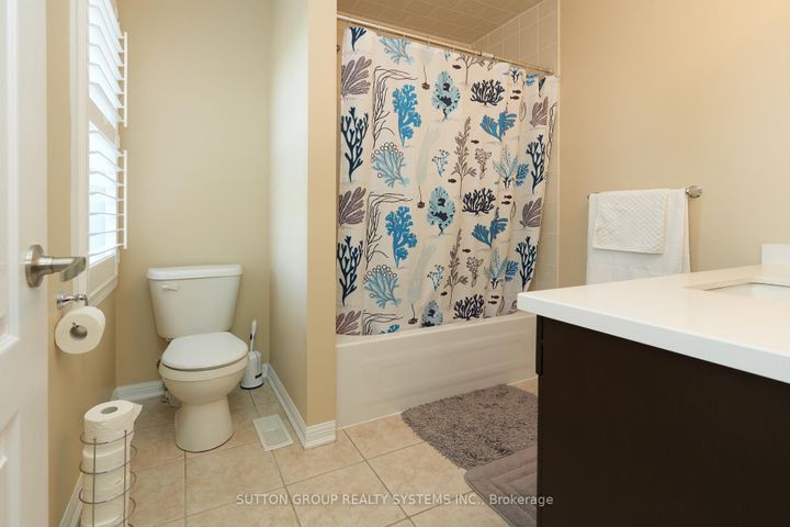 Photo 26 at 35 Bleasdale Avenue, Northwest Brampton, Brampton