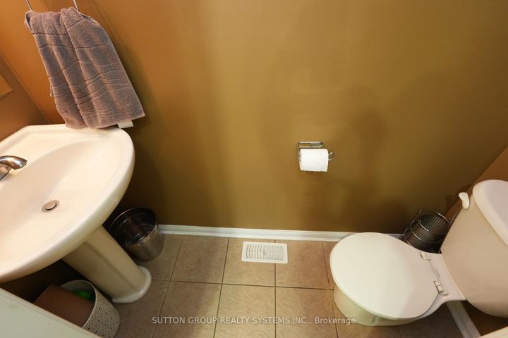 Photo 29 at 35 Bleasdale Avenue, Northwest Brampton, Brampton