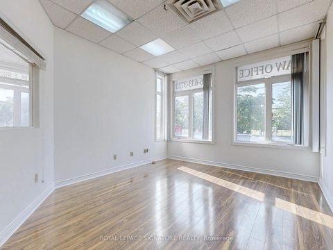 Photo 5 at 21L - 951 Wilson Avenue, CFB, Toronto
