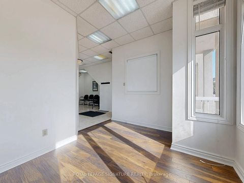 Photo 22 at 21L - 951 Wilson Avenue, CFB, Toronto
