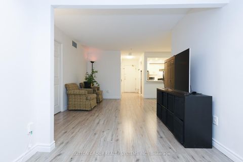 Photo 2 at 512 - 285 Enfield Place, City Centre, Mississauga