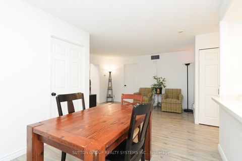 Photo 9 at 512 - 285 Enfield Place, City Centre, Mississauga