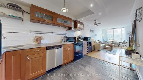 Photo 5 at 806 - 284 Bloor Street, Annex, Toronto