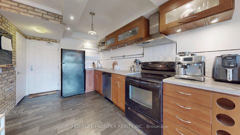 Photo 7 at 806 - 284 Bloor Street, Annex, Toronto