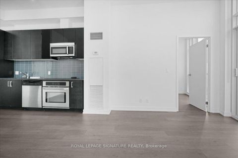 Photo 6 at 3314 - 98 Lillian Street, Mount Pleasant West, Toronto