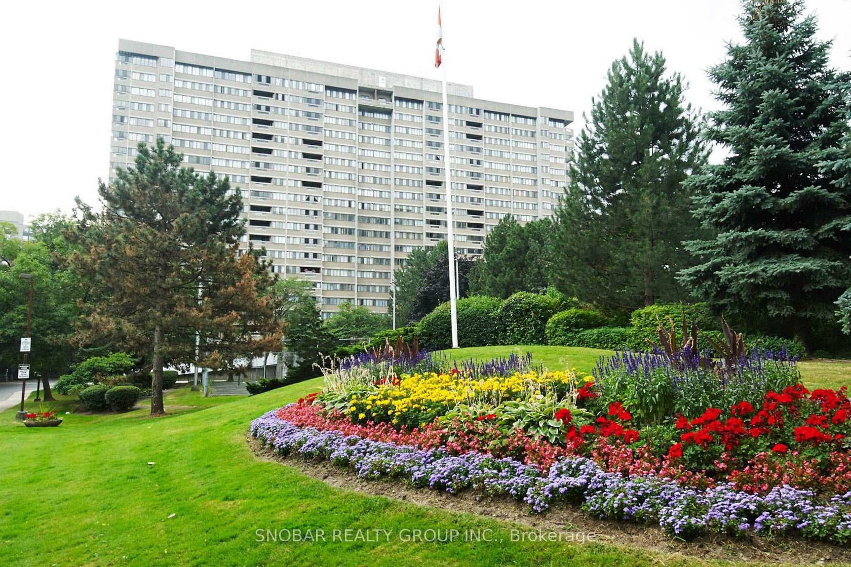 1110 - 50 Elm Drive E, Mississauga Valleys, Mississauga by Loree Meneguzzi Real Estate 1110 - 50 Elm Drive E, Mississauga Valleys, Mississauga