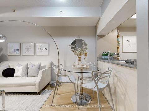 Photo 13 at 516 - 3 Everson Drive, Willowdale East, Toronto