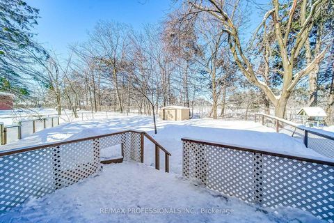 Photo 34 at 2 Agnes Street, Wellington, Barrie