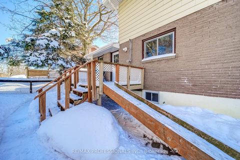 Photo 37 at 2 Agnes Street, Wellington, Barrie