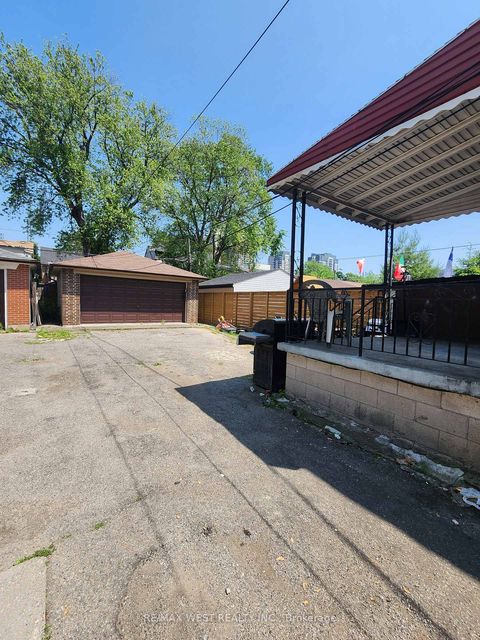 Photo 1 at 415 Symington Avenue, Pellam Park, Toronto