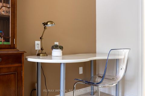 Photo 34 at 16 Carriage House Court, Jefferson, Richmond Hill