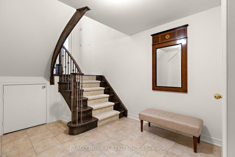 Photo 41 at 16 Carriage House Court, Jefferson, Richmond Hill