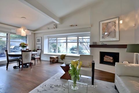 Photo 4 at 61 Lacewood Crescent, Donalda, Toronto