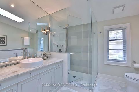 Photo 15 at 61 Lacewood Crescent, Donalda, Toronto