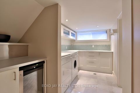 Photo 21 at 61 Lacewood Crescent, Donalda, Toronto