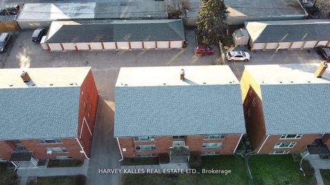 Photo 18 at 90 Trethewey Drive, Greenbrook, Toronto