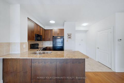 Photo 10 at 409 - 160 Woodbridge Avenue, West Woodbridge, Vaughan