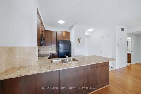 Photo 11 at 409 - 160 Woodbridge Avenue, West Woodbridge, Vaughan