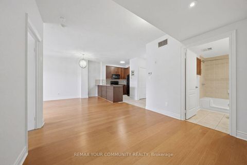 Photo 22 at 409 - 160 Woodbridge Avenue, West Woodbridge, Vaughan