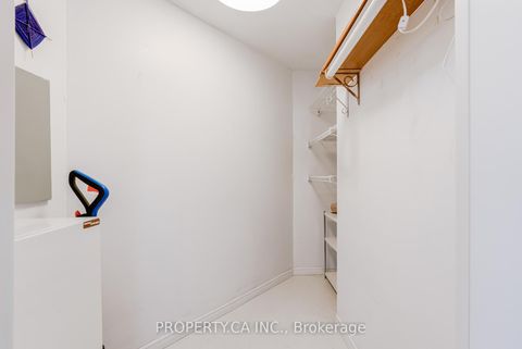 Photo 25 at 1401 - 7 Bishop Avenue, Newtonbrook East, Toronto