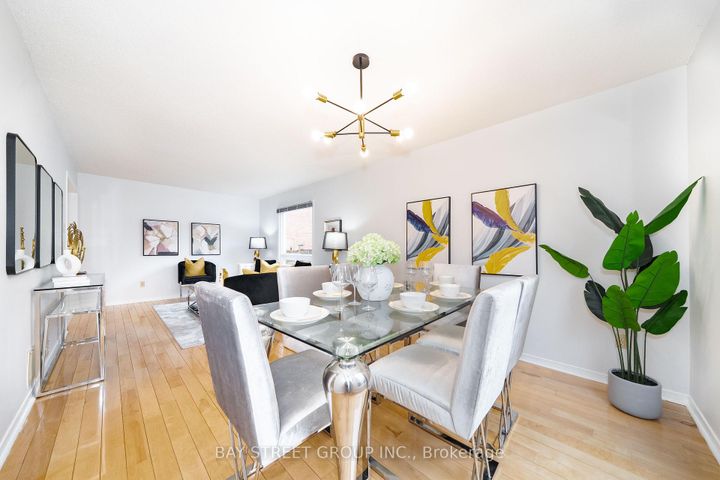 Photo 8 at 80 Summitcrest Drive, Devonsleigh, Richmond Hill