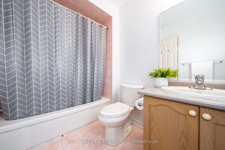 Photo 29 at 80 Summitcrest Drive, Devonsleigh, Richmond Hill