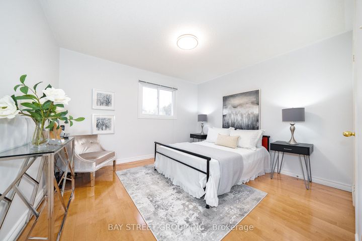 Photo 32 at 80 Summitcrest Drive, Devonsleigh, Richmond Hill