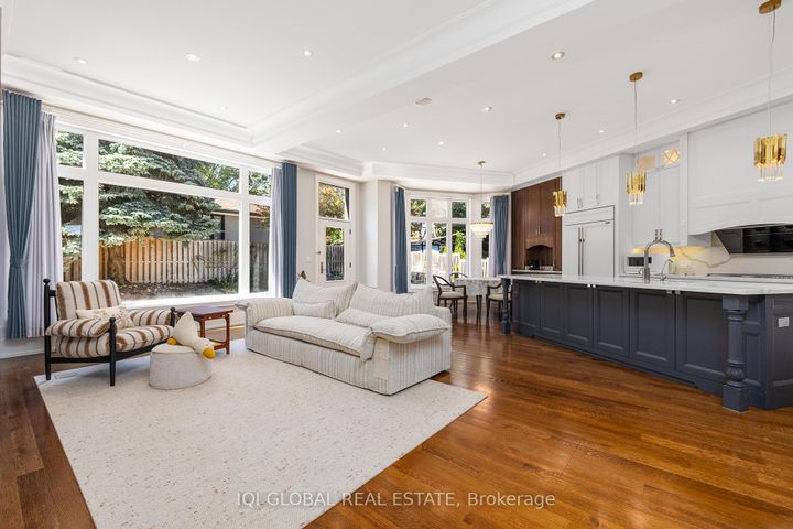 Photo 12 at 29 Alderdale Court, Don Mills, Toronto