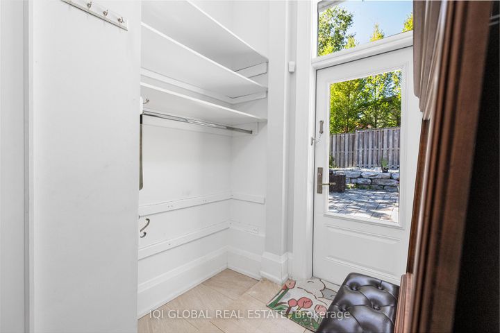 Photo 19 at 29 Alderdale Court, Don Mills, Toronto