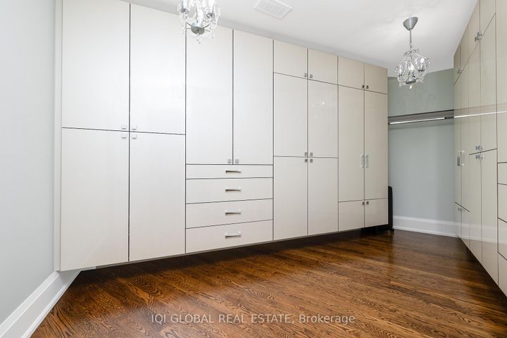 Photo 21 at 29 Alderdale Court, Don Mills, Toronto