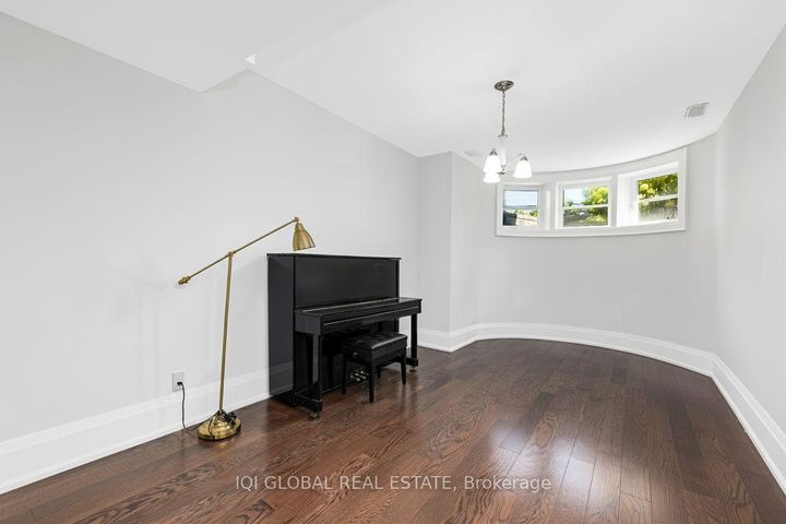 Photo 36 at 29 Alderdale Court, Don Mills, Toronto