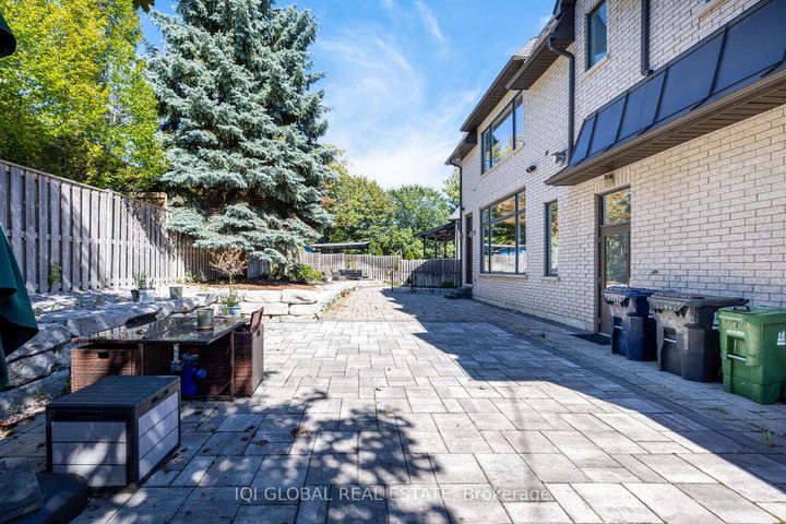 Photo 44 at 29 Alderdale Court, Don Mills, Toronto