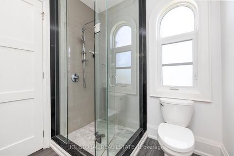 Photo 31 at 29 Alderdale Court, Don Mills, Toronto