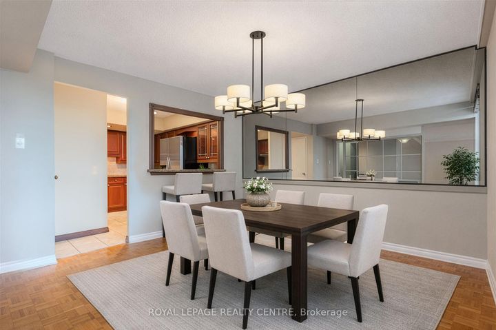 Photo 5 at B4 - 296 Mill Road, Markland Wood, Toronto