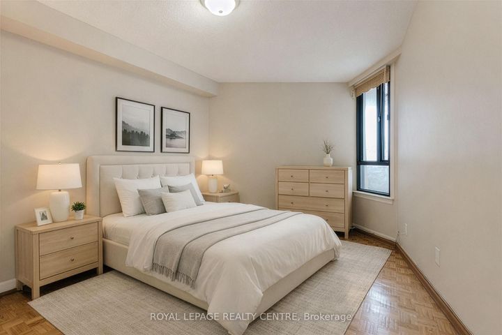 Photo 12 at B4 - 296 Mill Road, Markland Wood, Toronto