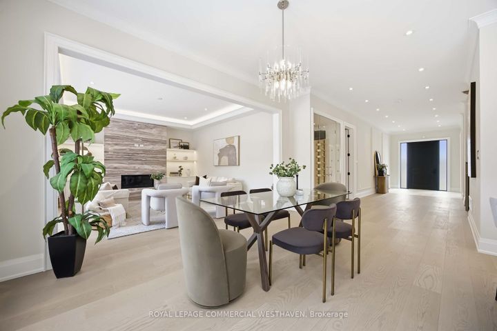 Photo 7 at 98 Charleswood Drive, Clanton Park, Toronto