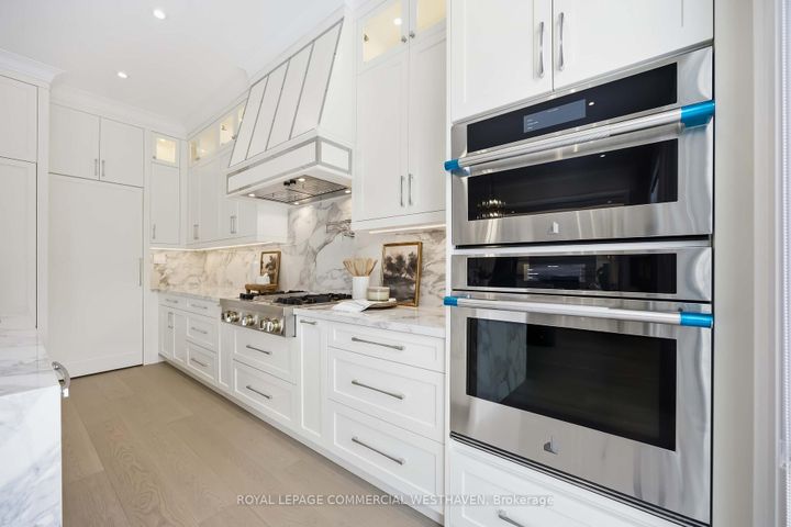 Photo 12 at 98 Charleswood Drive, Clanton Park, Toronto