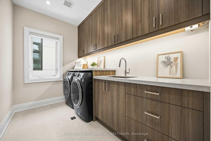 Photo 14 at 98 Charleswood Drive, Clanton Park, Toronto