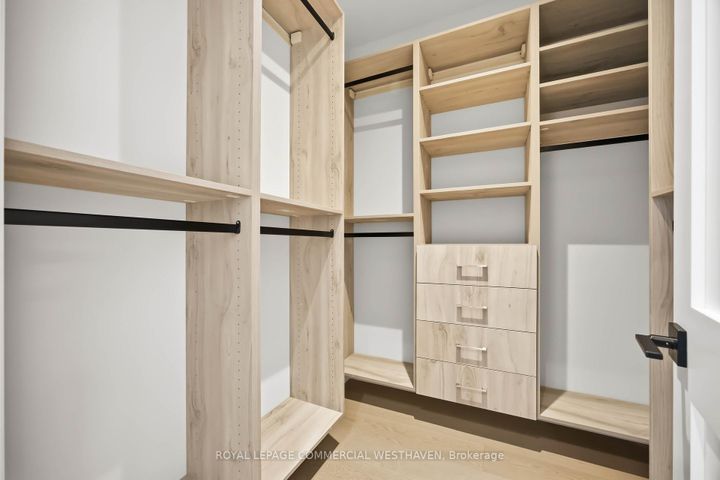 Photo 18 at 98 Charleswood Drive, Clanton Park, Toronto