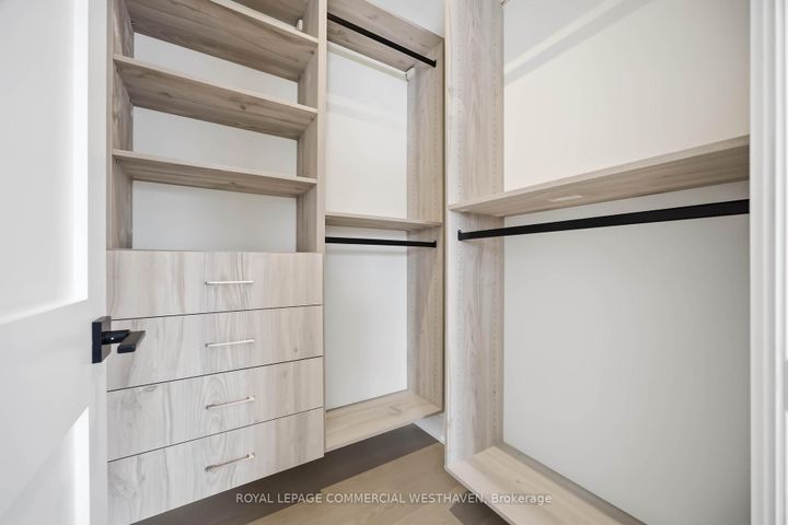 Photo 21 at 98 Charleswood Drive, Clanton Park, Toronto
