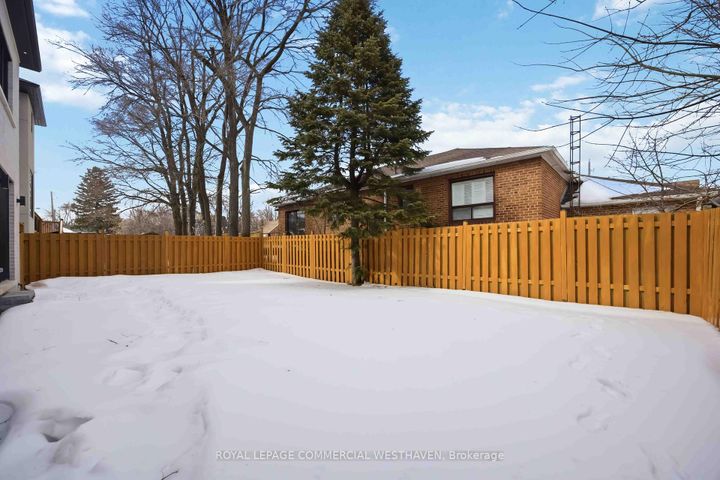 Photo 33 at 98 Charleswood Drive, Clanton Park, Toronto