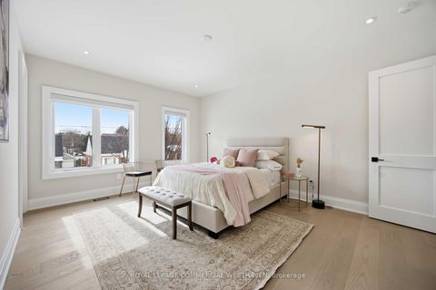 Photo 23 at 98 Charleswood Drive, Clanton Park, Toronto