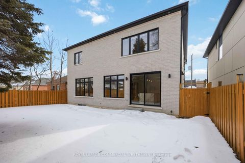 Photo 32 at 98 Charleswood Drive, Clanton Park, Toronto