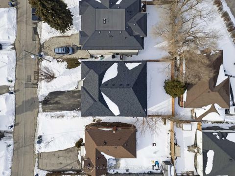 Photo 35 at 98 Charleswood Drive, Clanton Park, Toronto