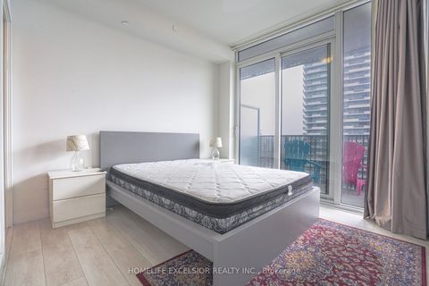 Photo 15 at 2002 - 8 Eglinton Avenue E, Mount Pleasant West, Toronto