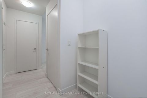 Photo 20 at 2002 - 8 Eglinton Avenue E, Mount Pleasant West, Toronto