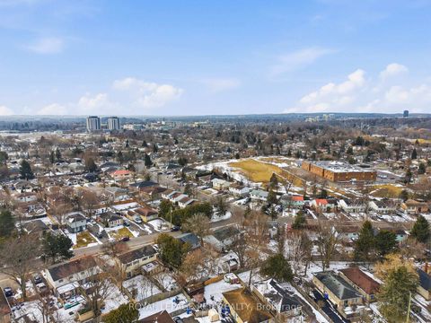 Photo 32 at 812 Greenfield Crescent, Leslie Valley, Newmarket