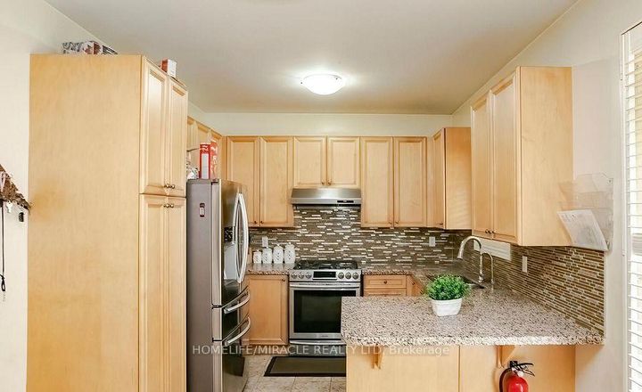 Photo 10 at 1 Buckler Street, Wellington, Brampton