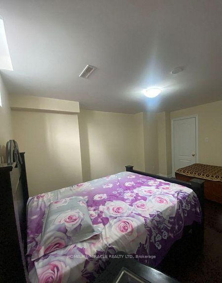 Photo 34 at 1 Buckler Street, Wellington, Brampton